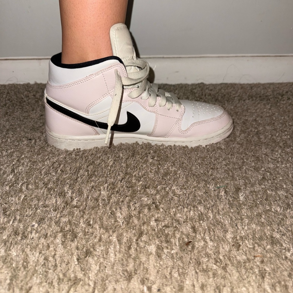 Jordan Women's Shoes in Pink and Black - Picture 6 of 6